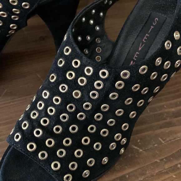 Steve Madden unique Black Heels - Picture 4 of 6
